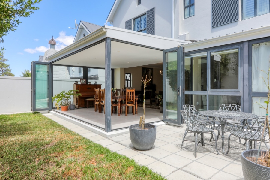 4 Bedroom Property for Sale in Newlands Western Cape